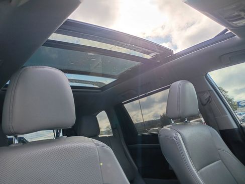 Used 2018 Toyota Highlander Limited Platinum image 26