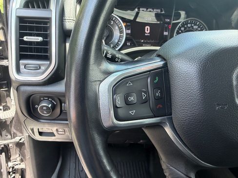 Used 2022 RAM 1500 Laramie AWD/4WD image 36