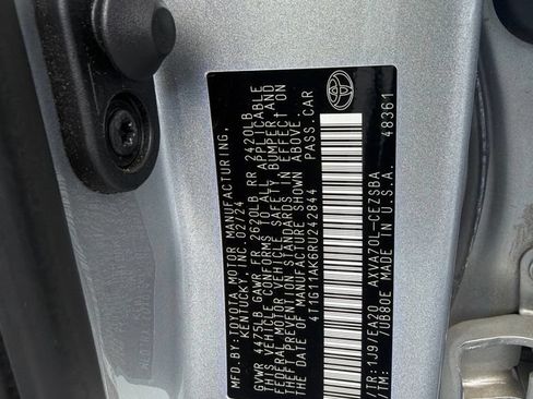 Used 2024 Toyota Camry SE FWD image 12
