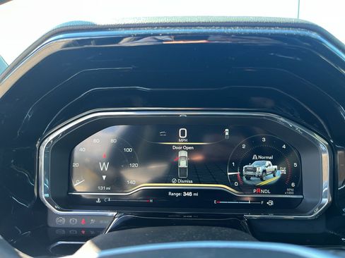 New 2025 GMC Sierra 2500 SLT w/ SLT Convenience Package image 16