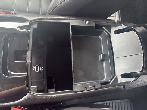 Used 2016 Ford Fusion SE w/ Equipment Group 202A FWD image 42