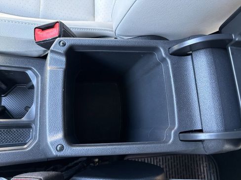 Used 2018 Volkswagen Tiguan SEL image 37