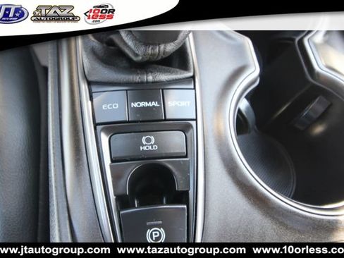 Used 2021 Toyota Camry XSE FWD image 17