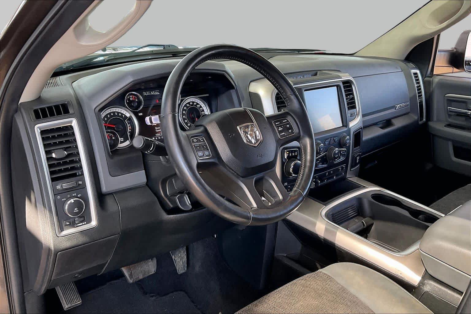 Used 2017 RAM 1500 Big Horn AWD/4WD image 17