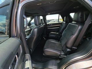 Used 2019 Ford Explorer XLT w/ Equipment Group 202A FWD image 8