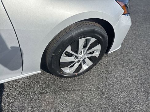 New 2025 Nissan Altima 2.5 S image 22