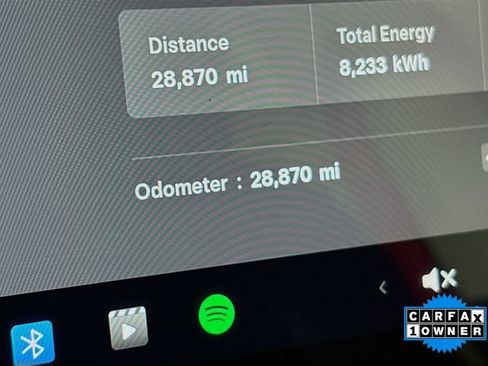 Used 2023 Tesla Model Y Performance image 11