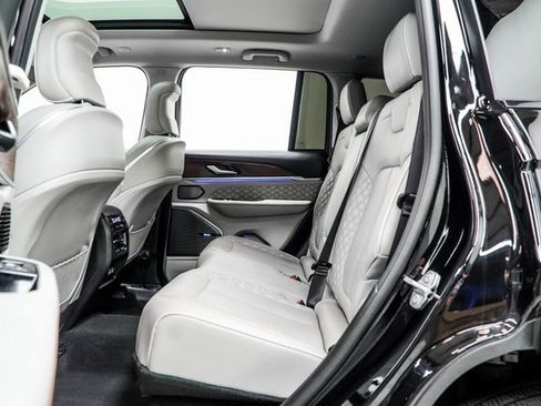 Used 2022 Jeep Grand Cherokee Summit image 44