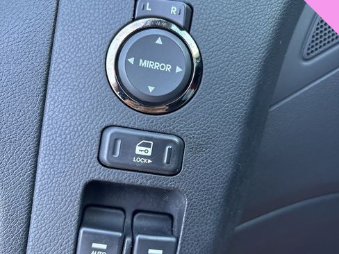 Used 2012 Hyundai Genesis 2.0T image 8