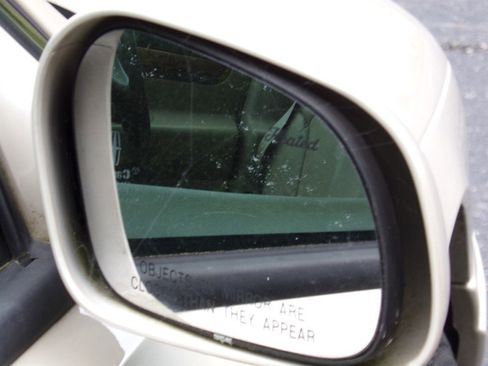 Used 2001 Lincoln Continental image 19