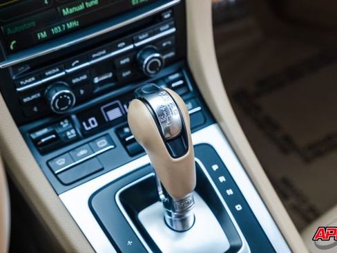 Used 2015 Porsche 911 Carrera image 12