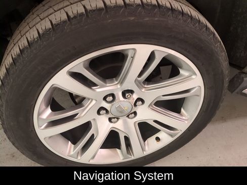 Used 2017 Cadillac Escalade Premium Luxury image 2