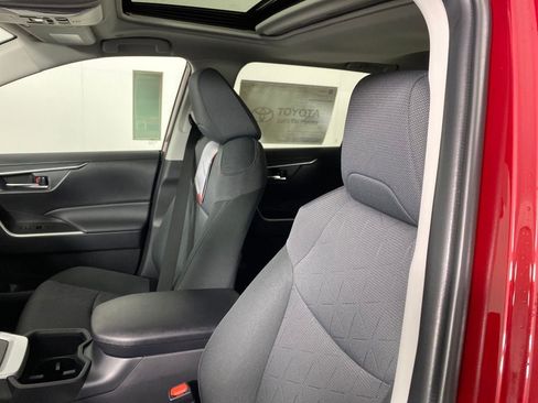 New 2025 Toyota RAV4 XLE w/ Convenience Package image 8