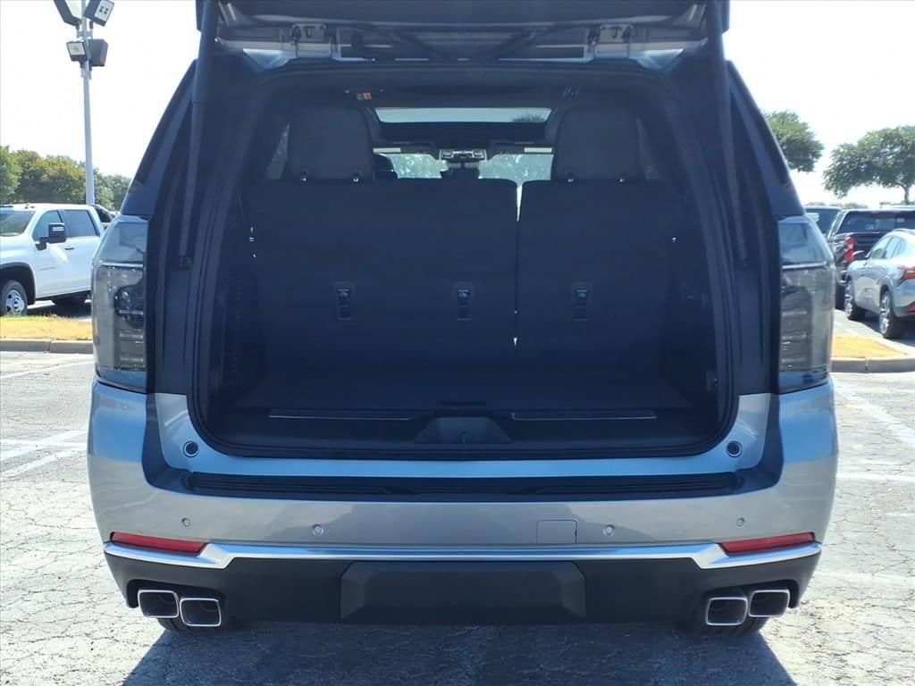 New 2026 Chevrolet Tahoe High Country AWD/4WD image 12