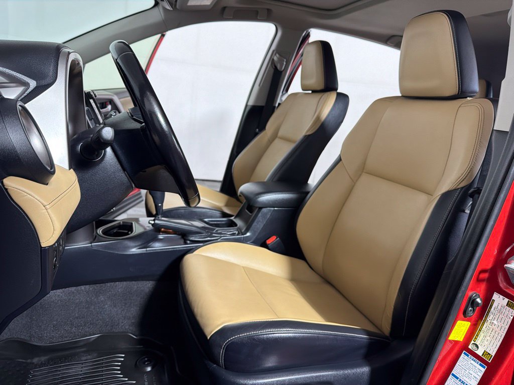Used 2016 Toyota RAV4 Limited w/ Advanced Technology Package AWD/4WD image 10