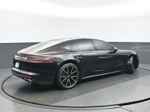 Used 2018 Porsche Panamera 4S image 7