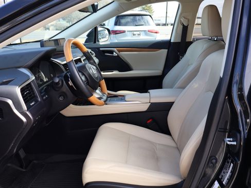 Used 2022 Lexus RX 350 FWD w/ Premium Package image 10