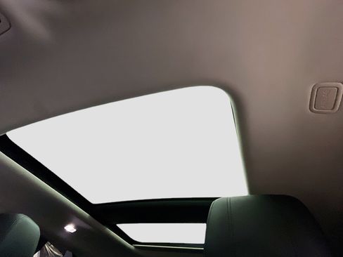 Used 2020 Land Rover Range Rover Evoque SE image 14