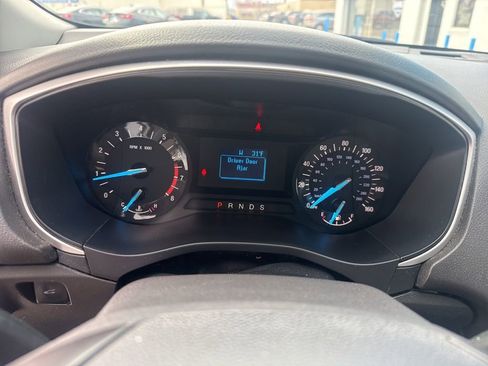 Used 2014 Ford Fusion S image 20