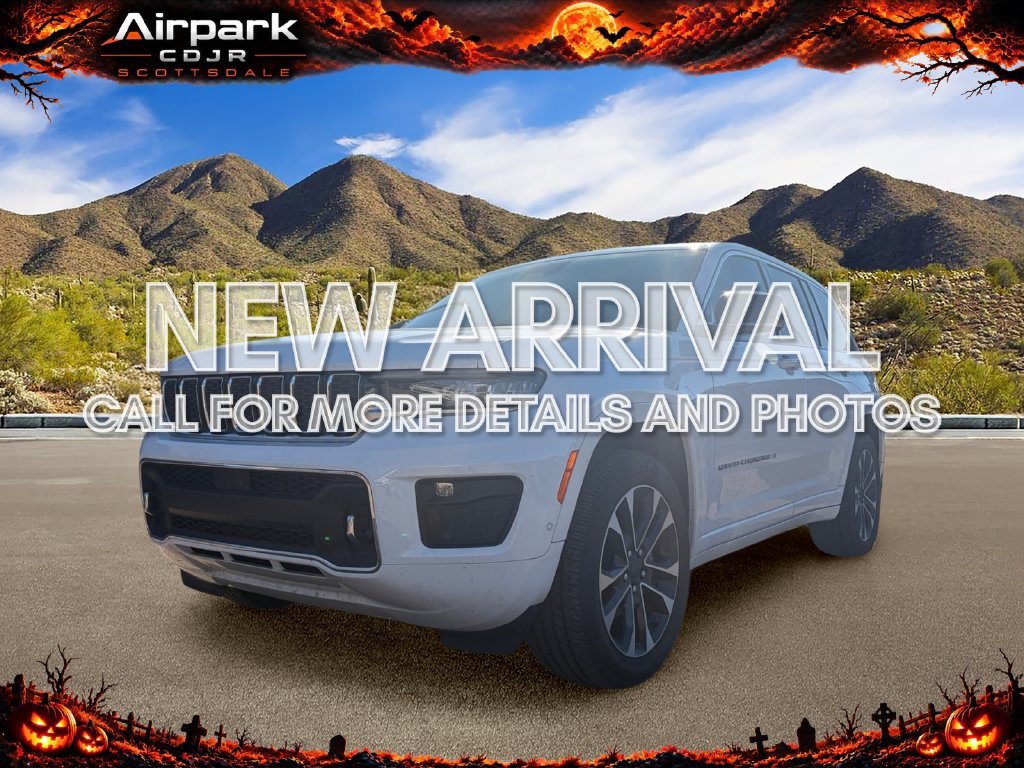 Certified 2023 Jeep Grand Cherokee Overland w/ Luxury Tech Group IV AWD/4WD image 1