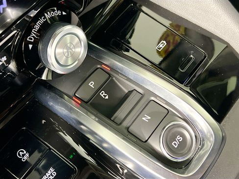 Used 2025 Acura MDX SH-AWD image 24