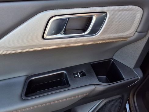 New 2026 Ford Explorer Active image 9