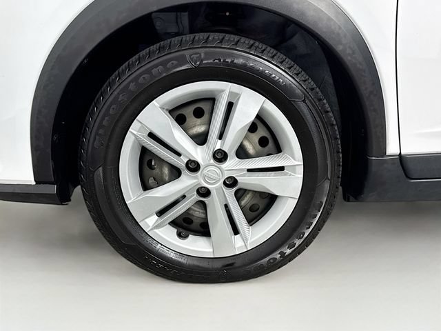 Used 2023 Nissan Kicks S FWD image 28
