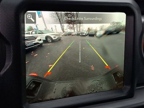 Used 2022 Jeep Gladiator Mojave w/ Cold Weather Group image 19