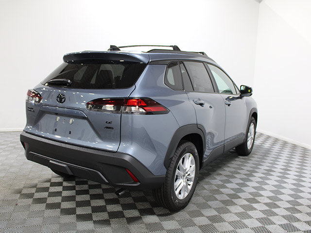 New 2026 Toyota Corolla Cross LE w/ Moonroof Package AWD/4WD image 10