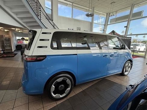 New 2025 Volkswagen ID. Buzz Pro S image 7
