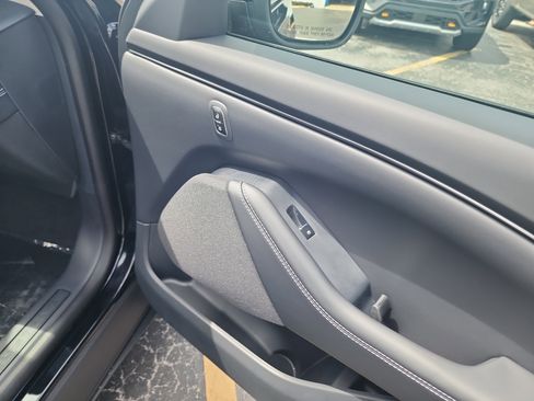 New 2026 Ford Mustang Mach-E Select RWD image 23
