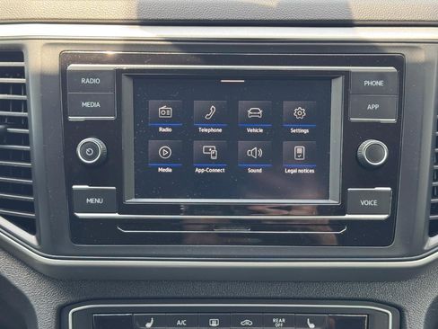 Used 2023 Volkswagen Atlas SE FWD image 15