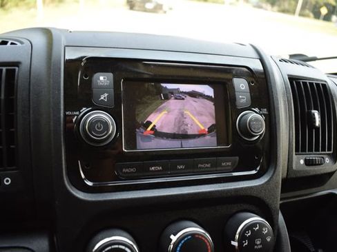 Used 2020 RAM ProMaster 2500 w/ Interior Convenience Group FWD image 14
