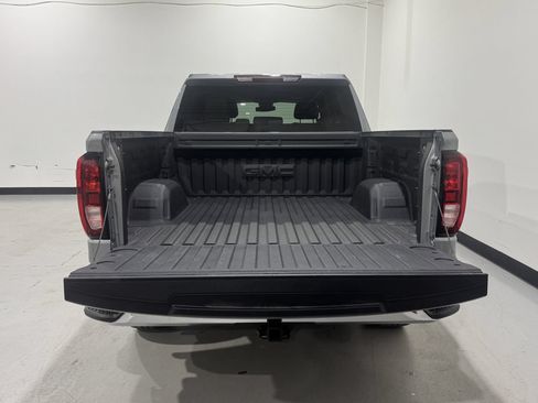 Used 2025 GMC Sierra 1500 SLE AWD/4WD image 26