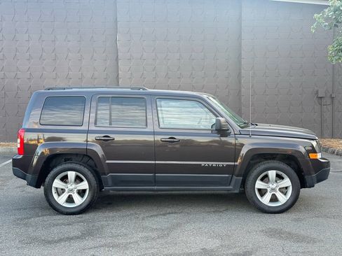 Used 2014 Jeep Patriot Sport w/ Power Value Group AWD/4WD image 4