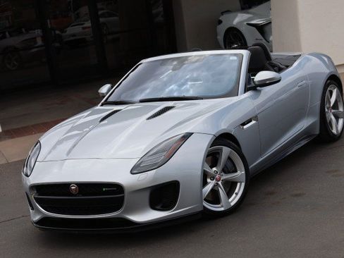 Used 2019 Jaguar F-TYPE R-Dynamic RWD image 1