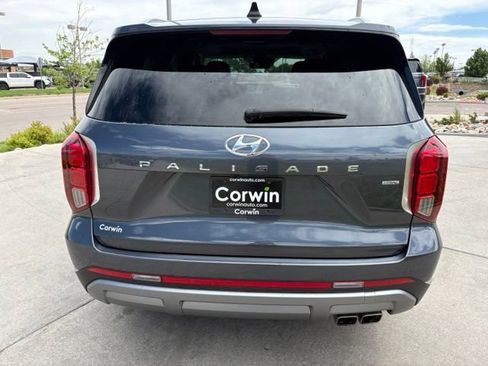 Used 2024 Hyundai Palisade Limited AWD/4WD image 7