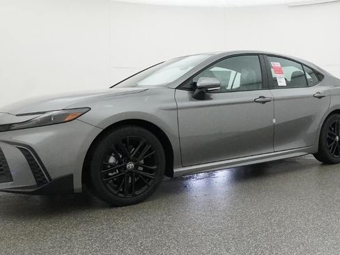 New 2026 Toyota Camry SE FWD image 17