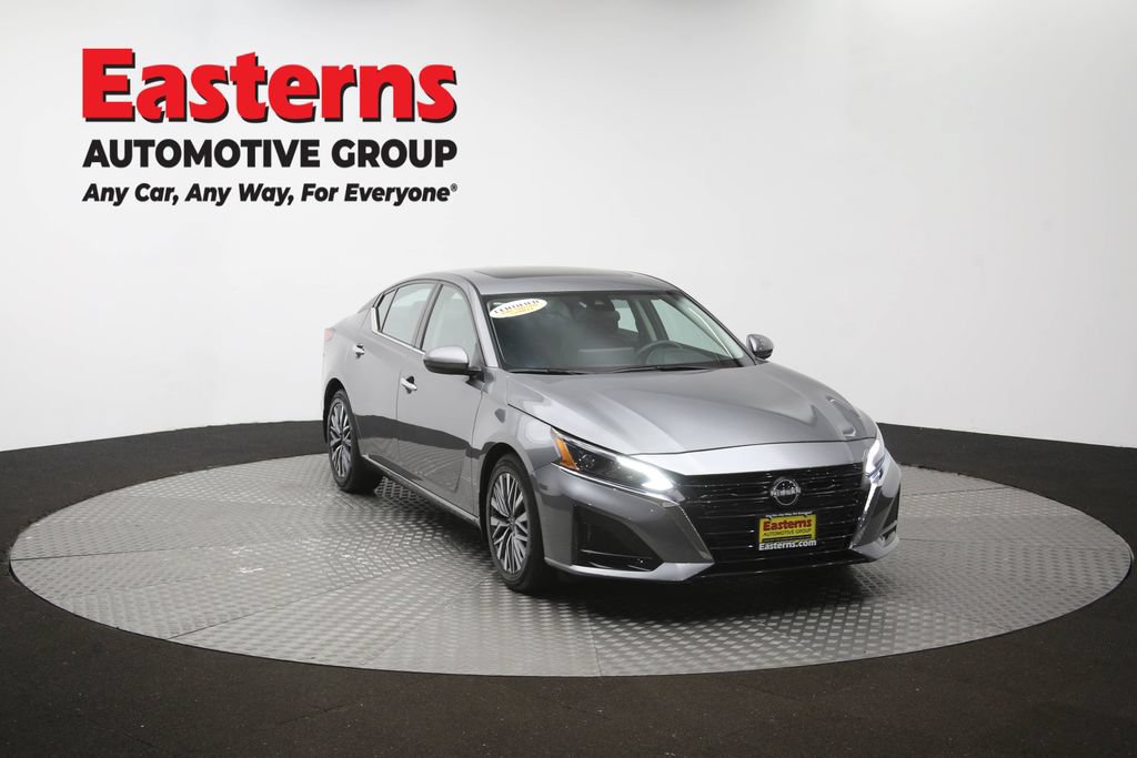 Used 2023 Nissan Altima 2.5 SV w/ SV Premium Package FWD image 51