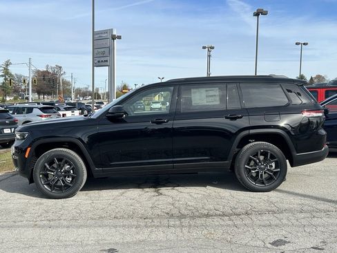 New 2025 Jeep Grand Cherokee L Limited image 11