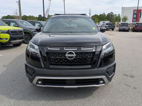 Certified 2025 Nissan Pathfinder Rock Creek AWD/4WD image 9