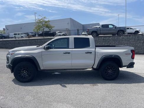Used 2026 Chevrolet Colorado Trail Boss AWD/4WD image 6