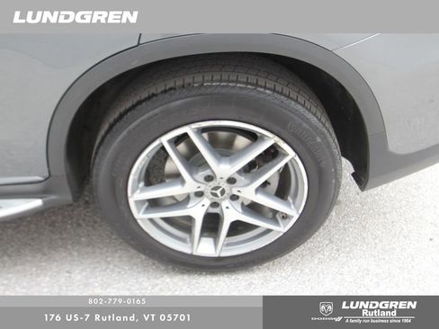 Used 2018 Mercedes-Benz GLC 300 4MATIC image 13