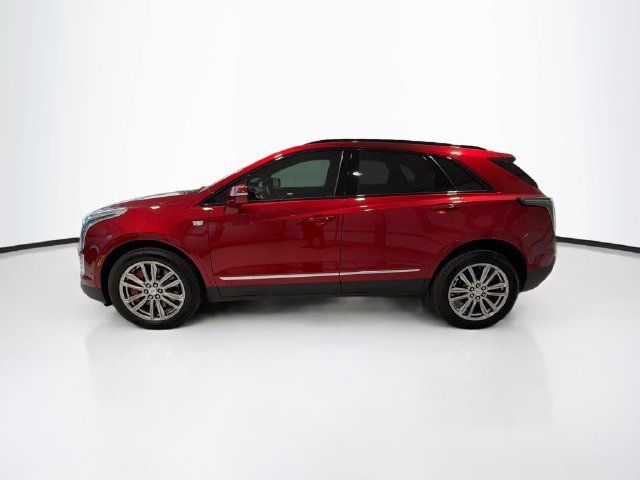 Used 2025 Cadillac XT5 Sportv w/ Technology Package AWD/4WD image 4