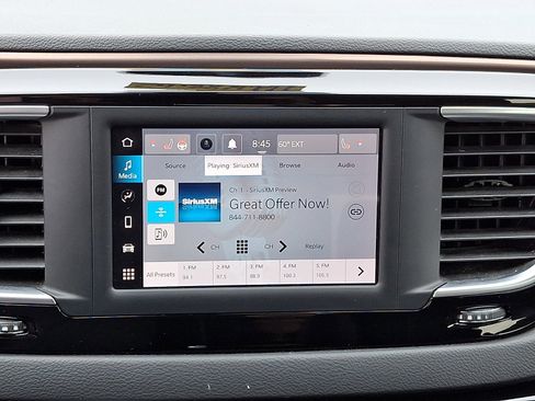Used 2023 Chrysler Voyager LX FWD image 17