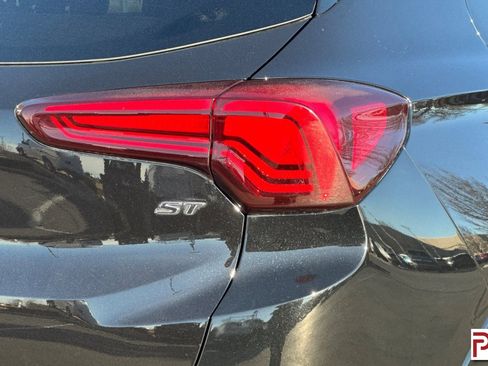 Used 2024 Buick Encore GX Sport Touring w/ Experience Buick Package image 34