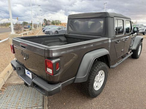 Used 2020 Jeep Gladiator Sport w/ Quick Order Package 24S image 7