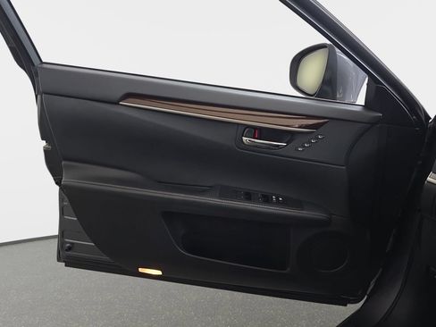 Used 2014 Lexus ES 350 w/ Luxury Package FWD image 27