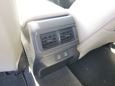 Used 2024 Honda Accord Touring image 11