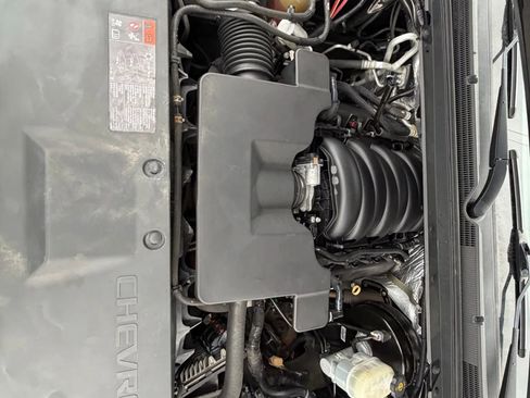 Used 2015 Chevrolet Suburban LT w/ Luxury Package image 72